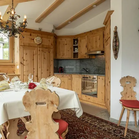 아파트 Chesa Spuonda 1-7 By Interhome